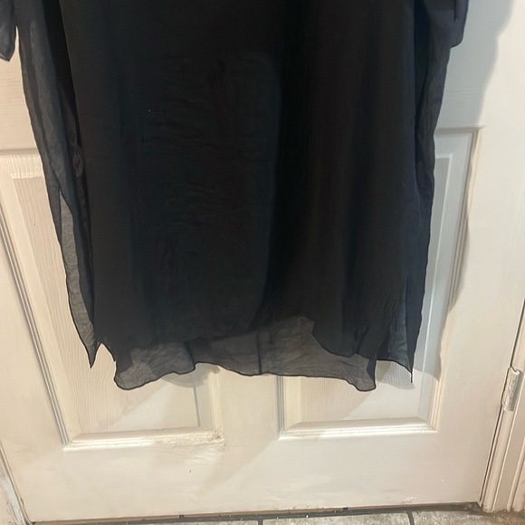 Chic Black Sheer Tunic by [Brand] - Picture 2 of 6